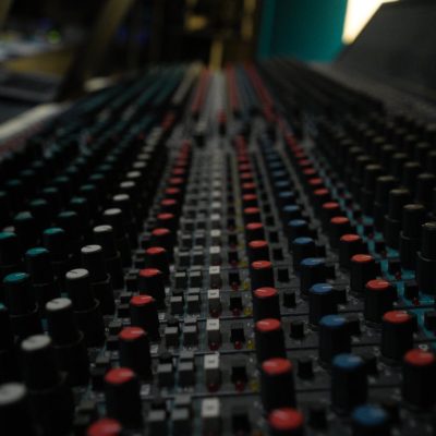 Understanding Mixing Music, a guide to EQ, Leveling and Compression
